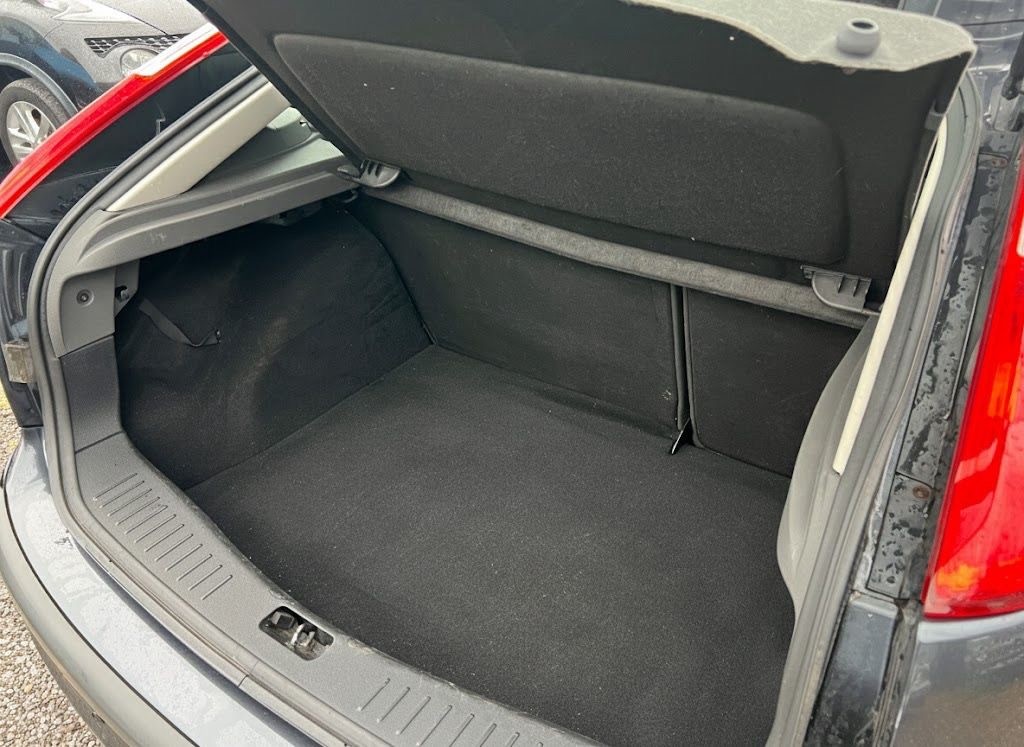 Used Ford Focus 2007 for sale - 76891749: Photo 17