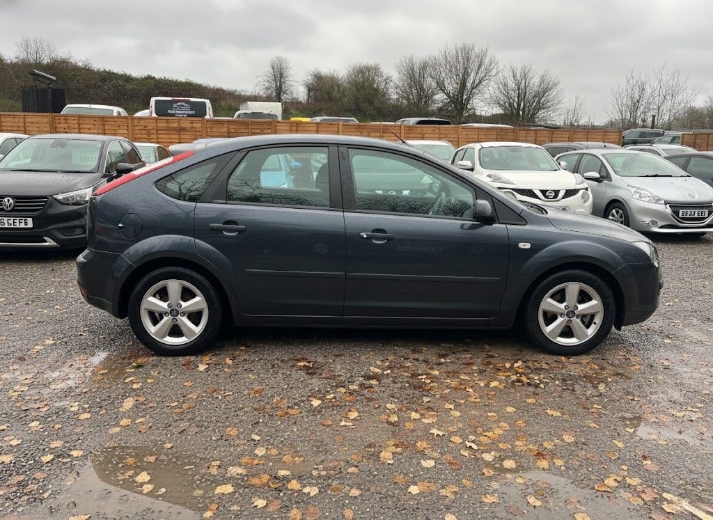 Used Ford Focus 2007 for sale - 76891749: Photo 4