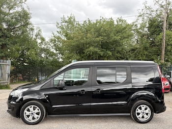 Used Ford Grand Tourneo Connect 2016 for sale - 78826023: Photo