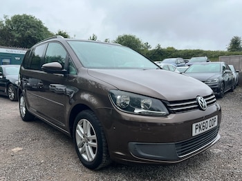 Used Volkswagen Touran 2010 for sale - 79150316: Photo