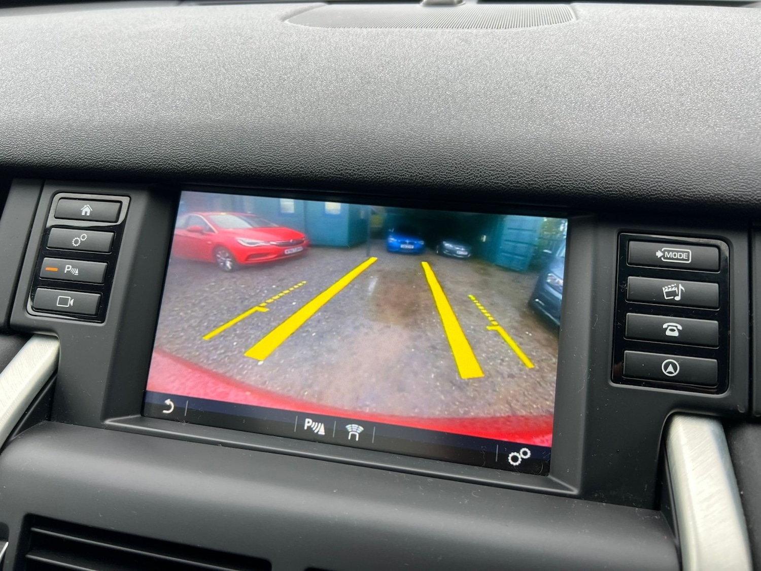 Used Land Rover Discovery Sport 2018 for sale - 77431374: Photo 27