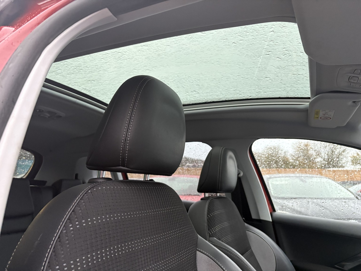 Used Peugeot 2008 2015 for sale - 76517796: Photo 12