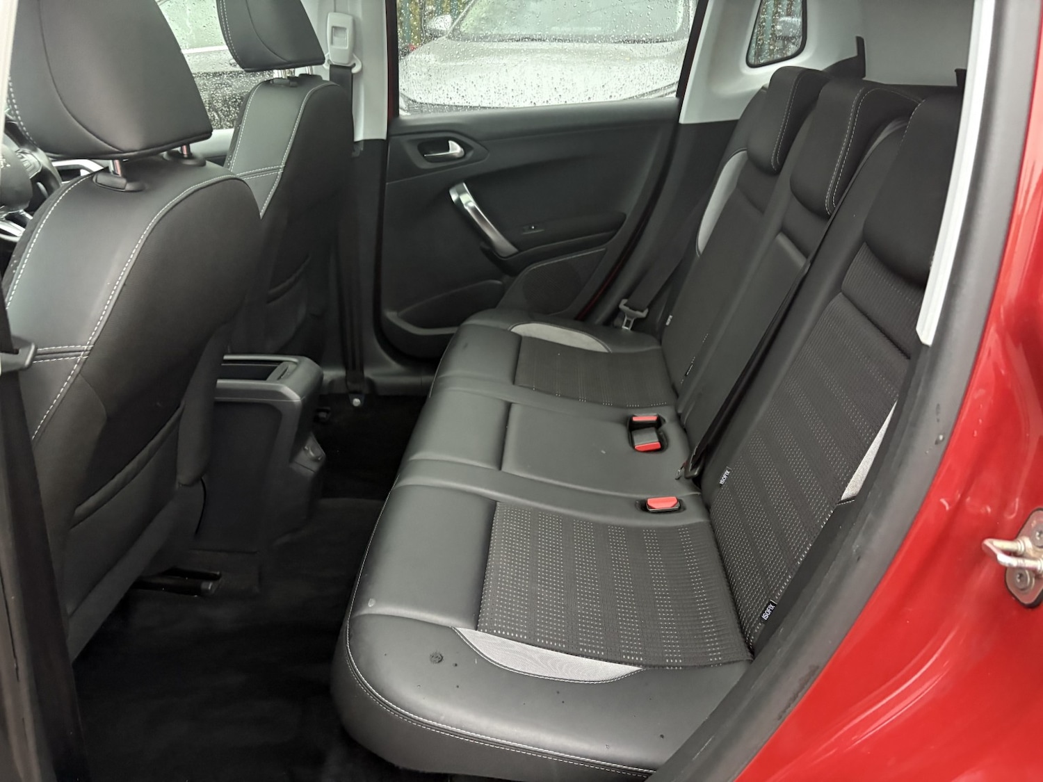 Used Peugeot 2008 2015 for sale - 76517796: Photo 17