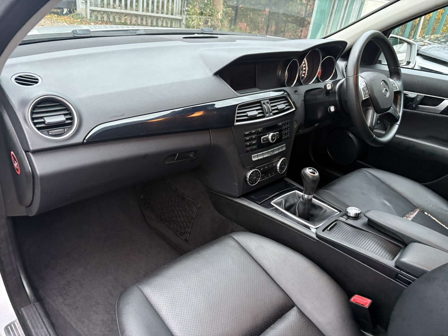 Used Mercedes-Benz C Class 2014 for sale - 76504726: Photo 21