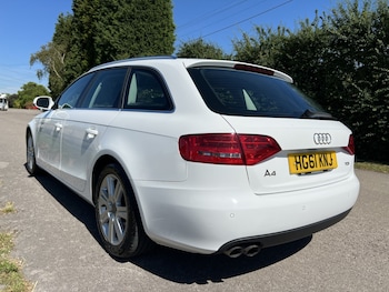 Used Audi A4 2011 for sale - 79111521: Photo