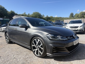 Used Volkswagen Golf 2017 for sale - 78858124: Photo