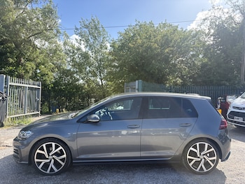 Used Volkswagen Golf 2017 for sale - 78858124: Photo