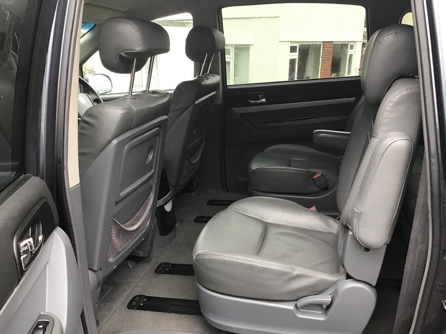 Used Ssangyong Turismo 2013 for sale - 77603762: Photo 6