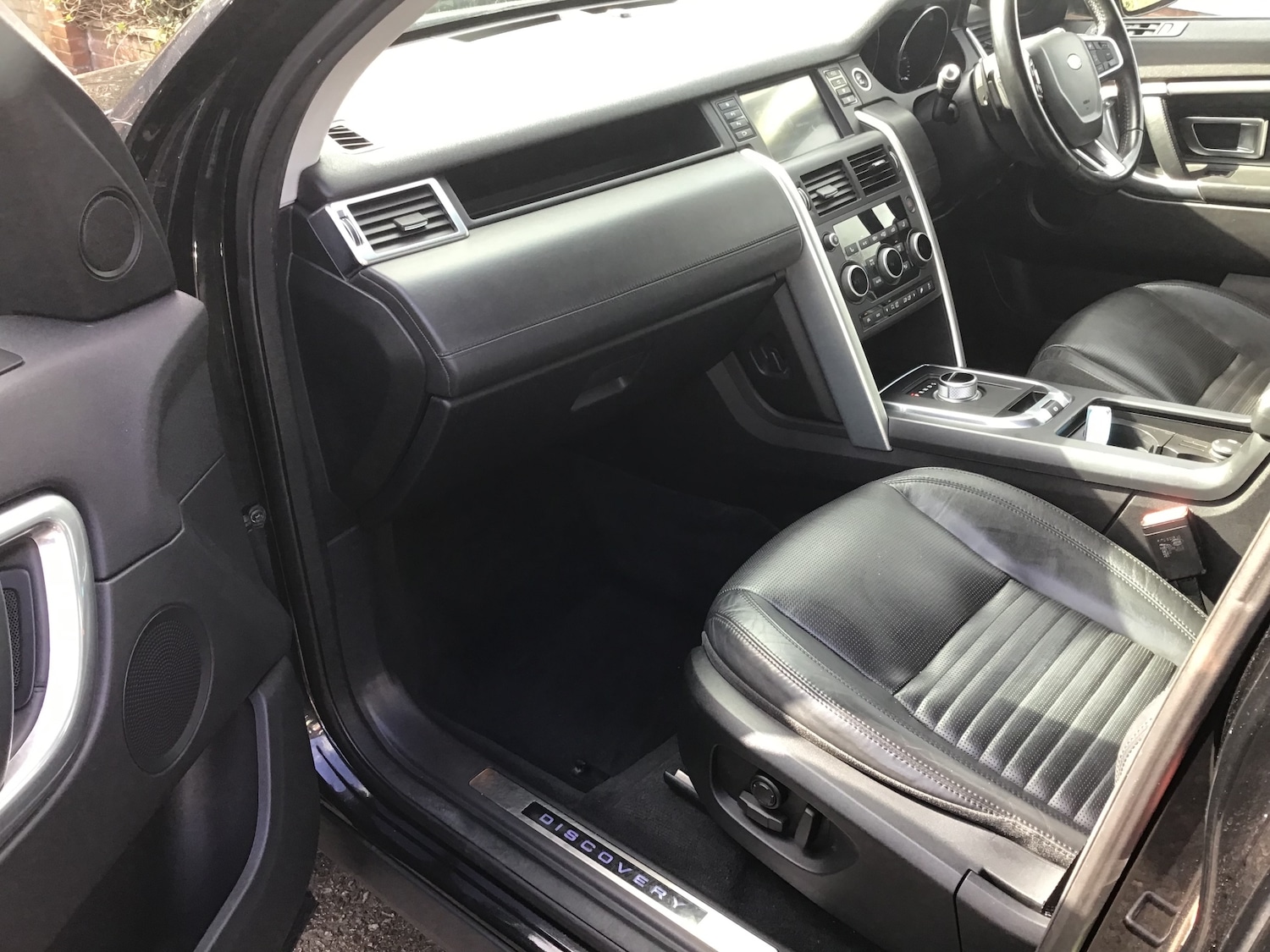 Used Land Rover Discovery Sport 2015 for sale - 78064492: Photo 5