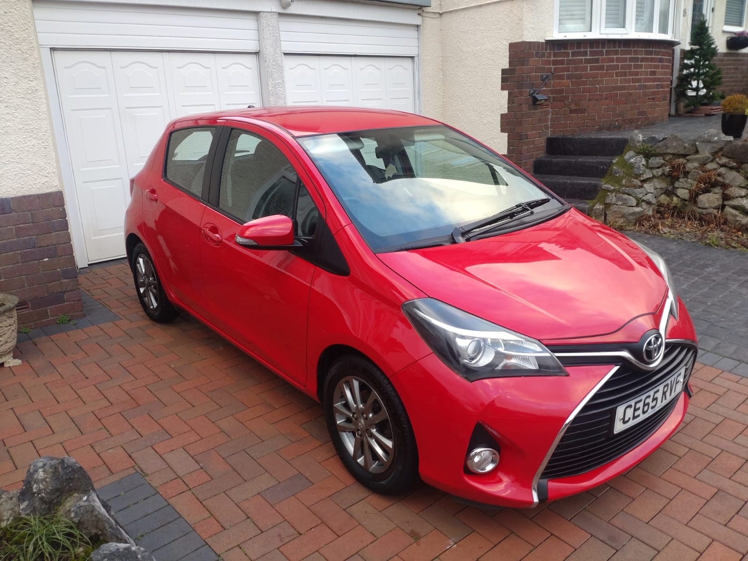 Used Toyota Yaris 2015 for sale - 76945501: Photo 3