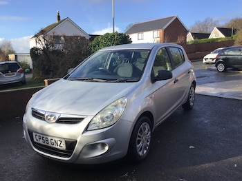 Used Hyundai i20 2009 for sale - 76807730: Photo