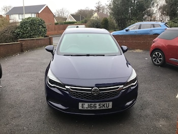 Used Vauxhall Astra 2017 for sale - 77137375: Photo