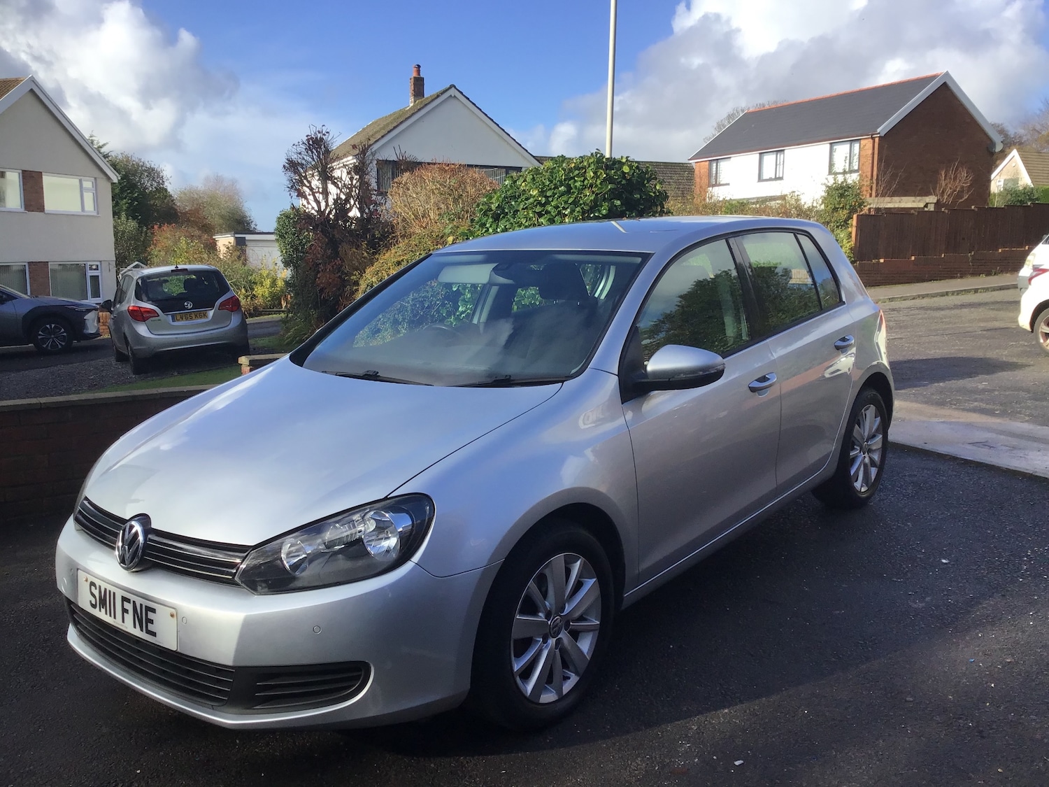Used Volkswagen Golf 2011 for sale - 76518027: Photo 2