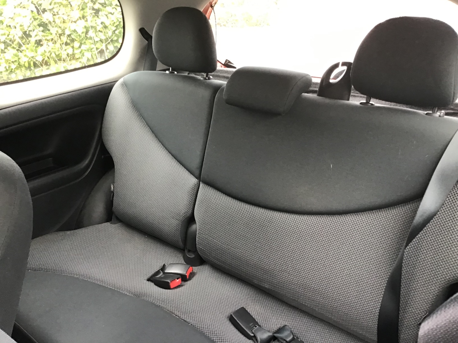 Used Toyota Yaris 2003 for sale - 76378940: Photo 9