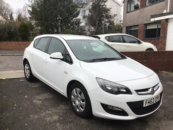 2013 (62) - 1.7 CDTi 16V ecoFLEX ES 5dr [99g/Km]