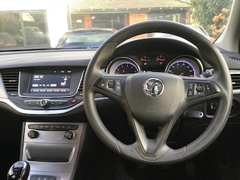 Used Vauxhall Astra 2016 for sale - 77136370: Photo
