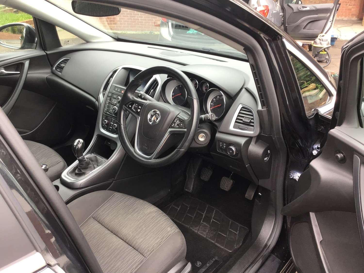 Used Vauxhall Astra 2015 for sale - 77984065: Photo 8