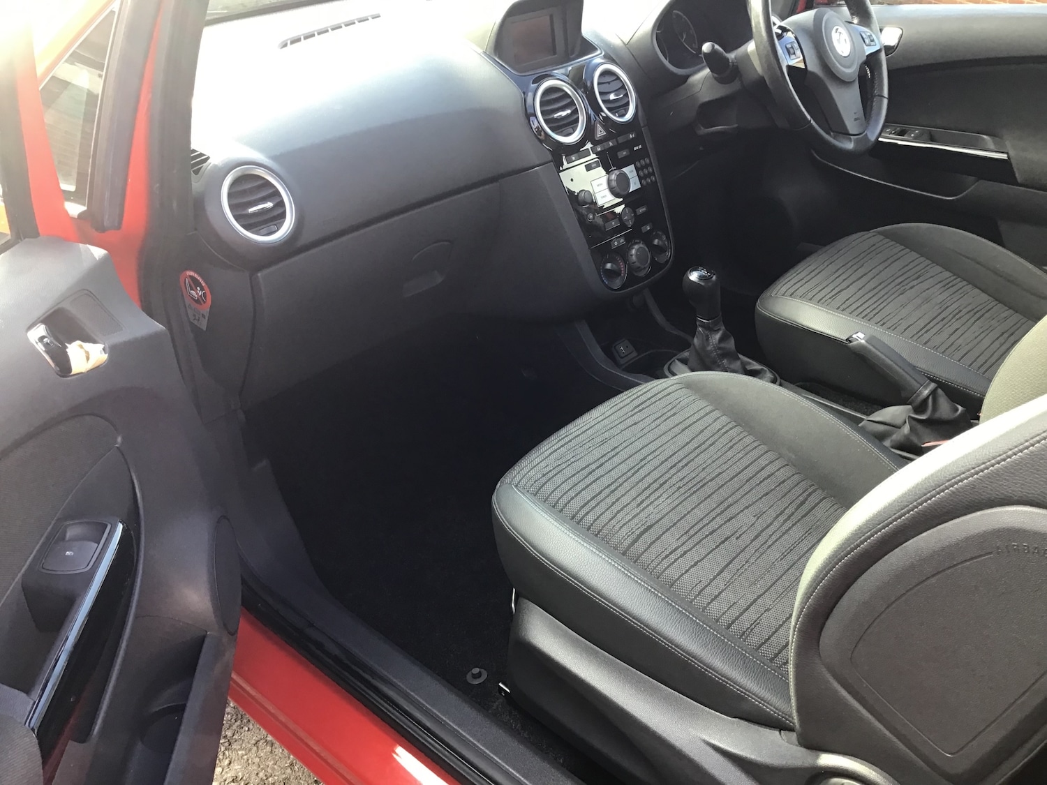 Used Vauxhall Corsa 2014 for sale - 77700936: Photo 9