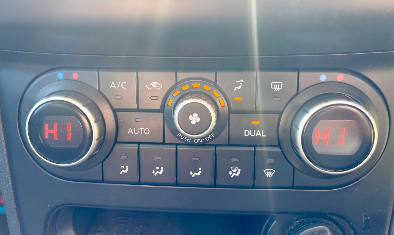 Used Nissan Qashqai 2012 for sale - 78106453: Photo 16