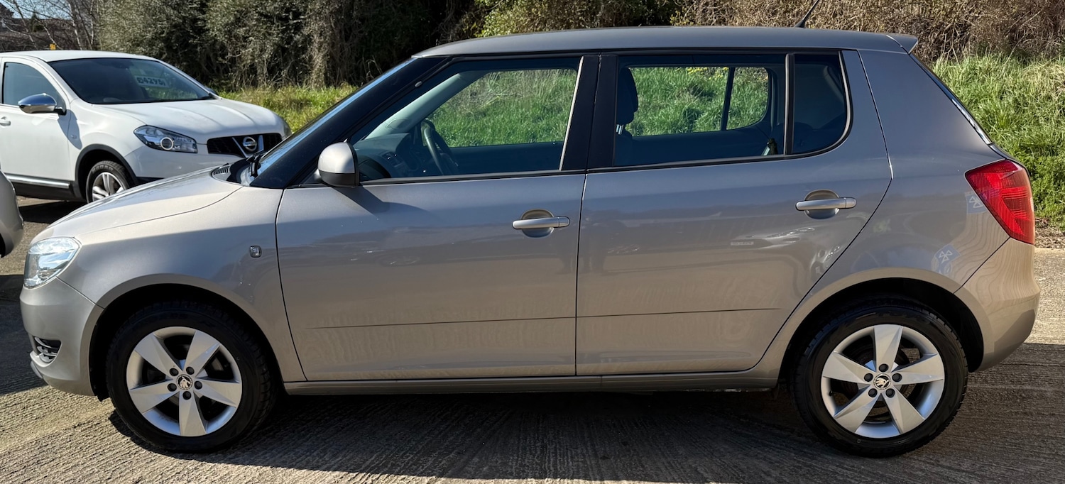 Used Skoda Fabia 2015 for sale - 77917378: Photo 4