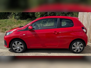Used Peugeot 108 2016 for sale - 79352342: Photo