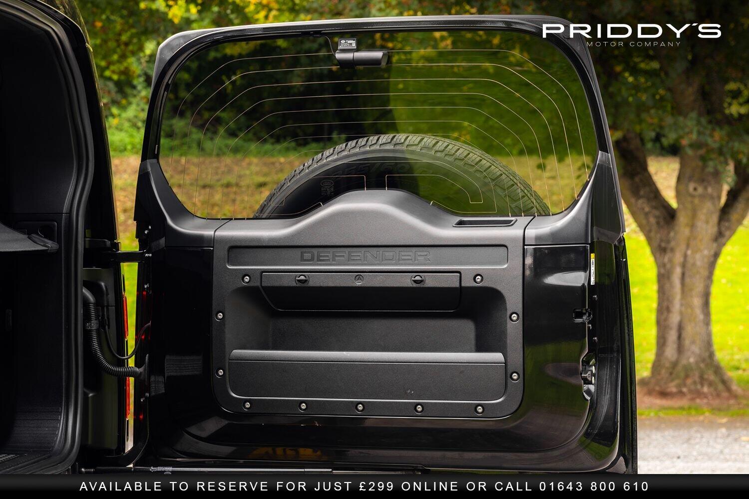 Used Land Rover Defender 2021 for sale - 76198264: Photo 13