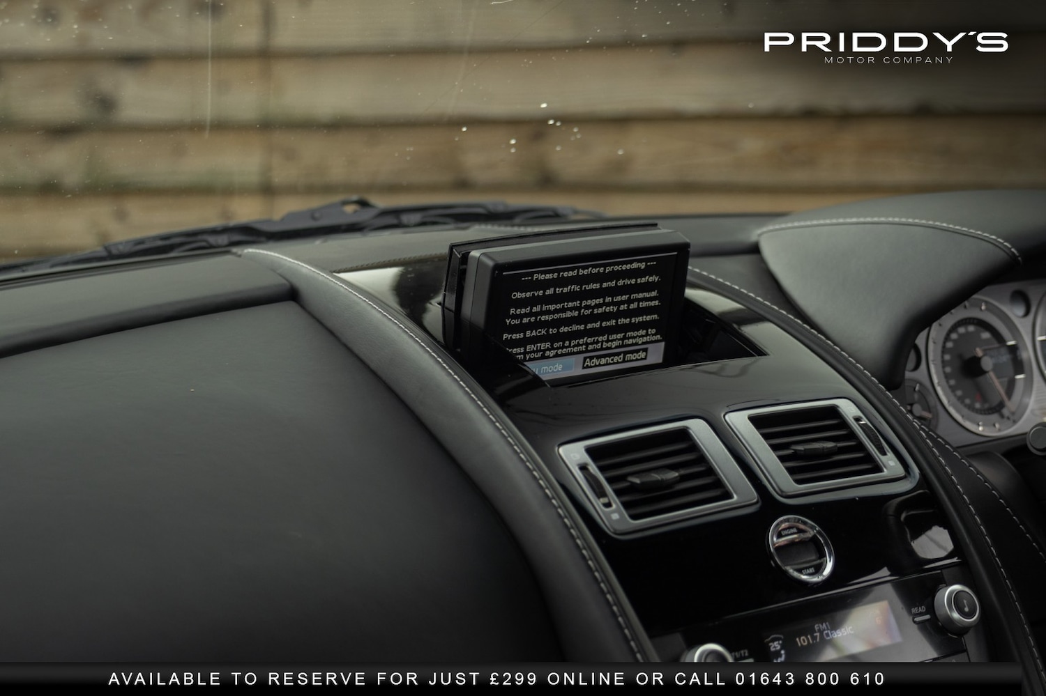 Used Aston Martin Vantage 2011 for sale - 76631549: Photo 12