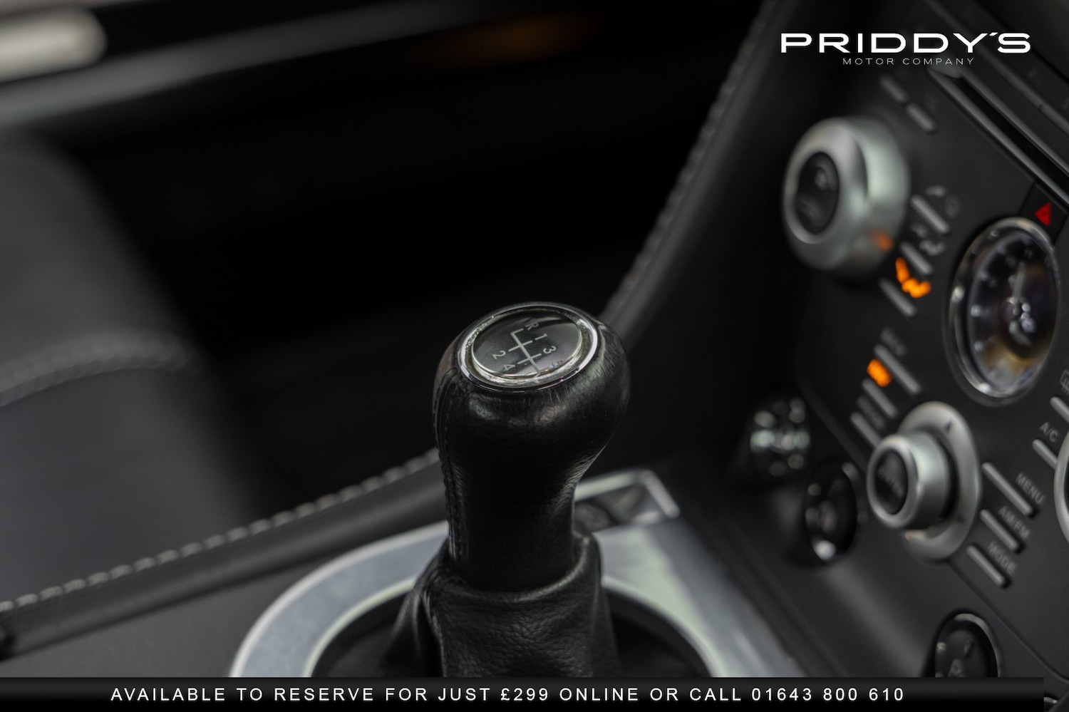 Used Aston Martin Vantage 2011 for sale - 76631549: Photo 19