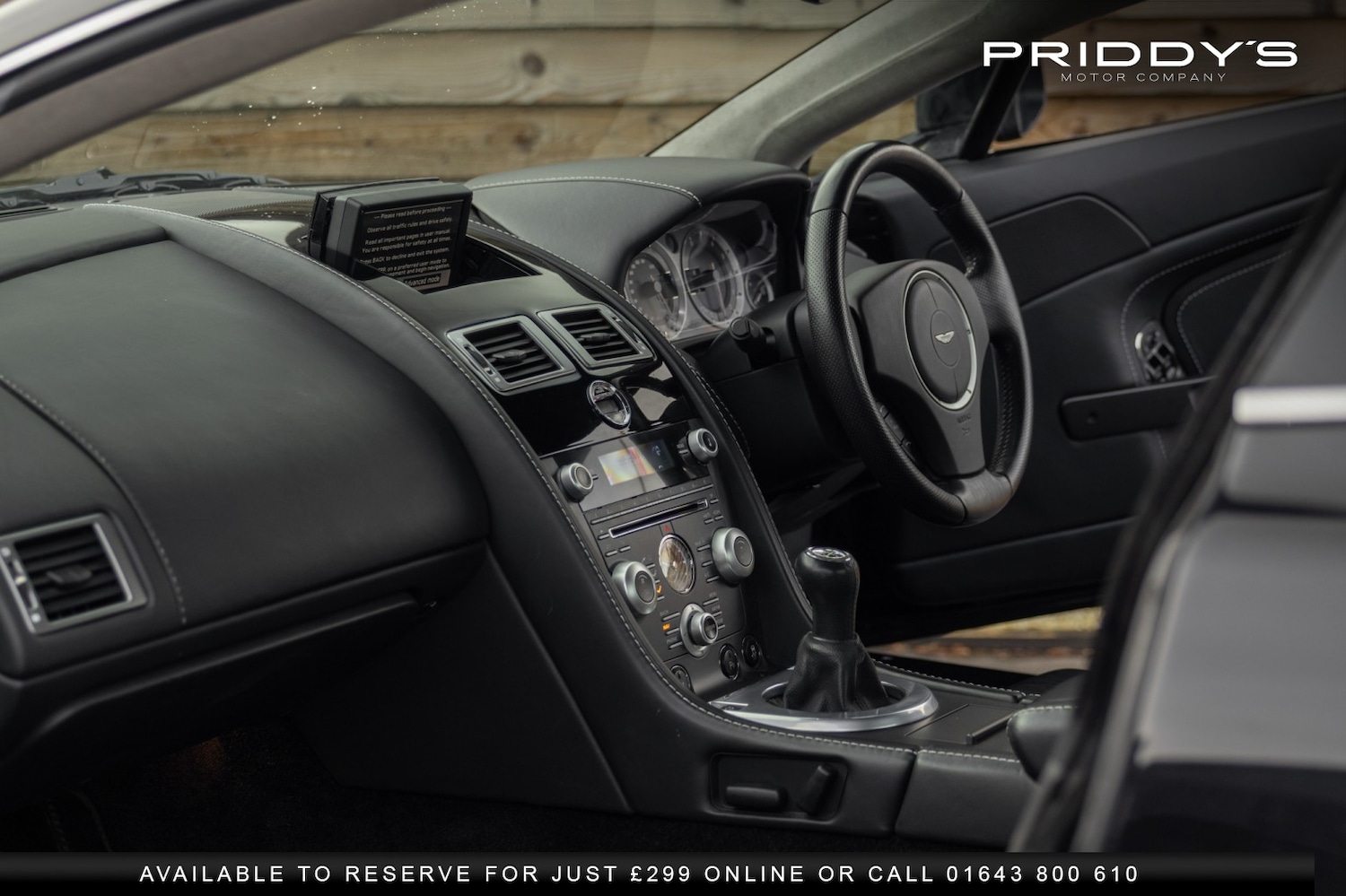 Used Aston Martin Vantage 2011 for sale - 76631549: Photo 2