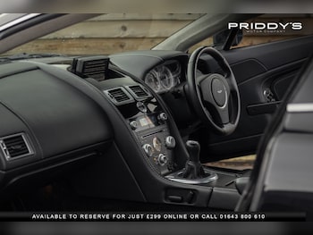 Used Aston Martin Vantage 2011 for sale - 76631549: Photo