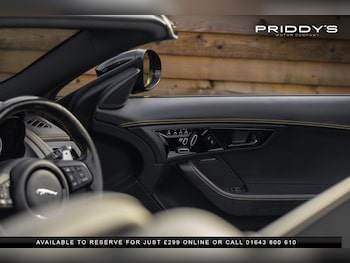 Used Jaguar F-Type 2019 for sale - 76974335: Photo