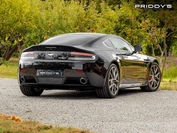 Used Aston Martin Vantage 2012 for sale - 79575555: Photo