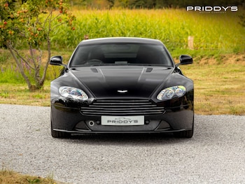 Used Aston Martin Vantage 2012 for sale - 79575555: Photo