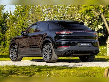 Used Porsche Cayenne 2021 for sale - 78841011: Photo