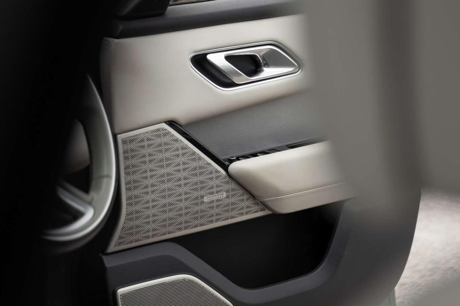 Used Land Rover Range Rover Velar 2018 for sale - 78112161: Photo 25