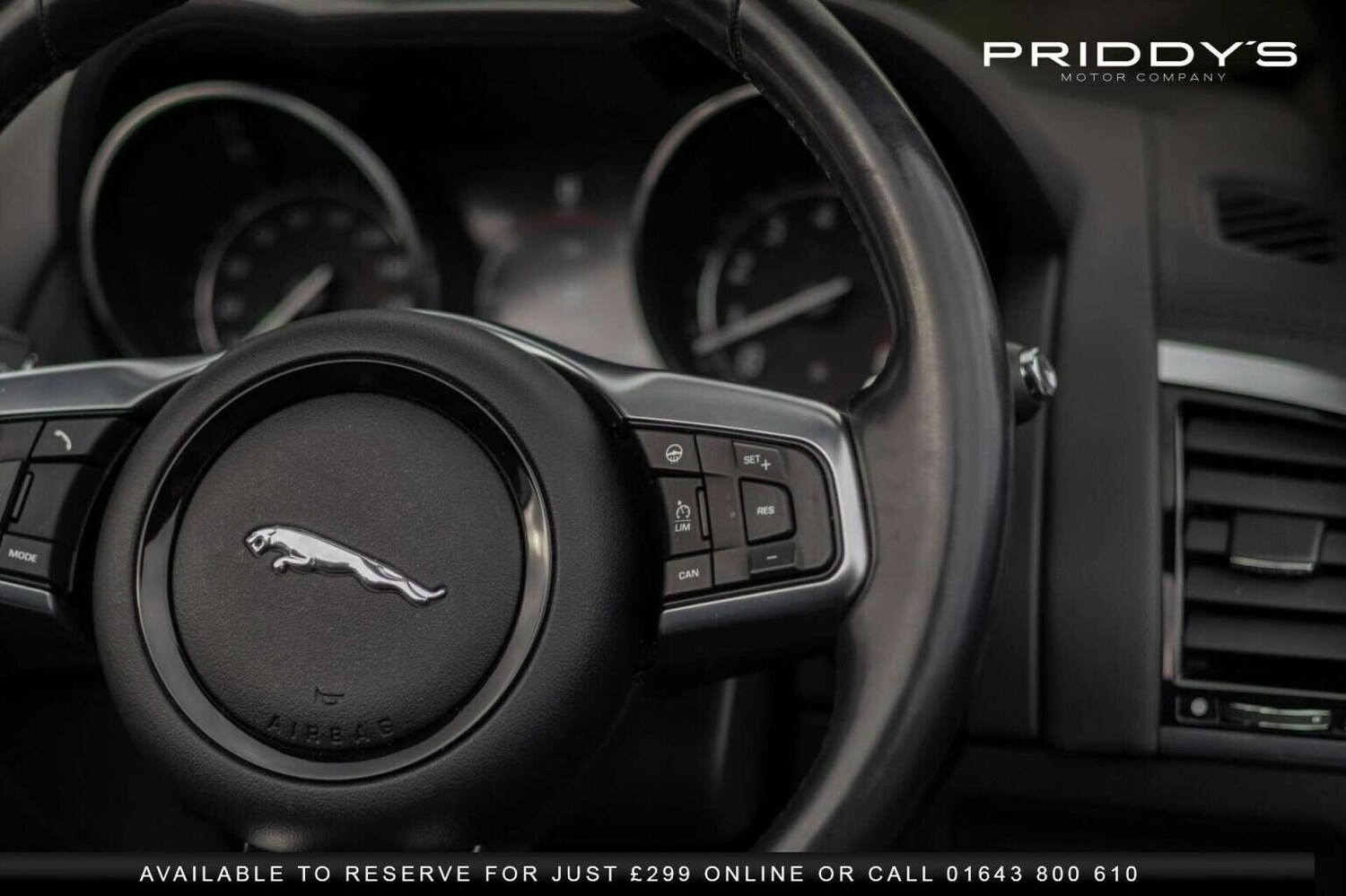 Used Jaguar F-Type 2017 for sale - 77759020: Photo 11