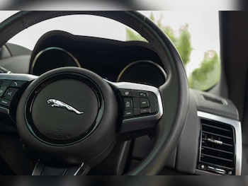 Used Jaguar F-Type 2019 for sale - 79091335: Photo