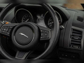 Used Jaguar F-Type 2017 for sale - 78414916: Photo