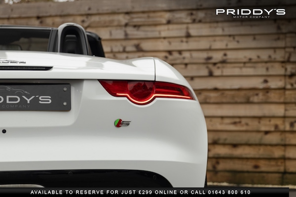 Used Jaguar F-Type 2016 for sale - 76281429: Photo 16