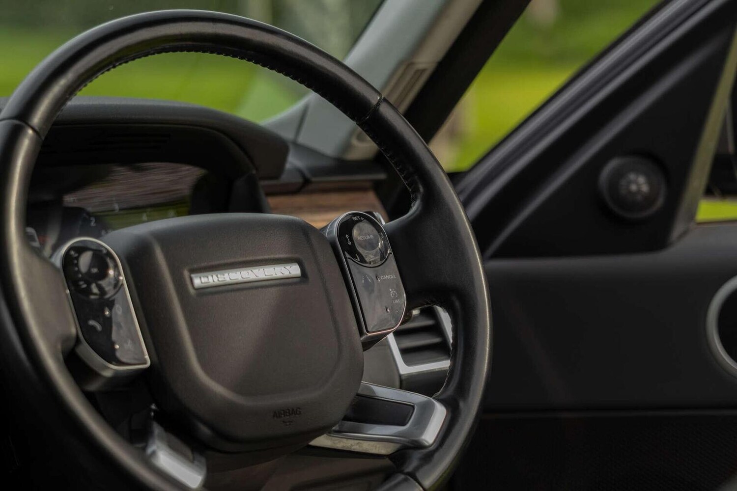 Used Land Rover Discovery 2018 for sale - 78090681: Photo 24