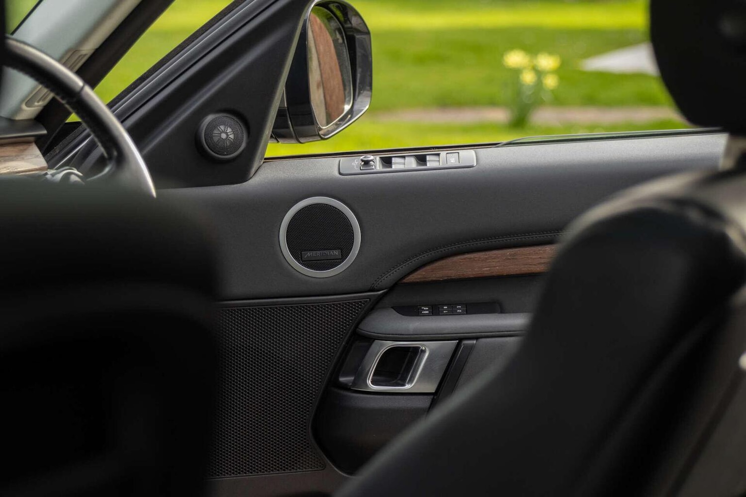 Used Land Rover Discovery 2018 for sale - 78090681: Photo 4