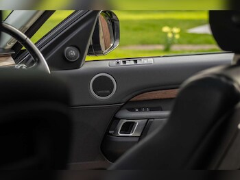 Used Land Rover Discovery 2018 for sale - 78090681: Photo