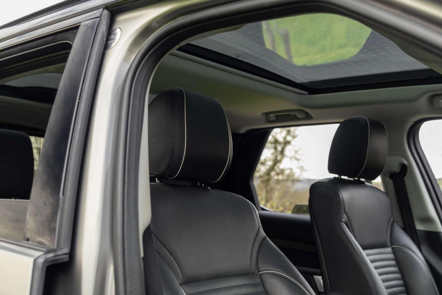 Used Land Rover Discovery 2018 for sale - 78090681: Photo 6