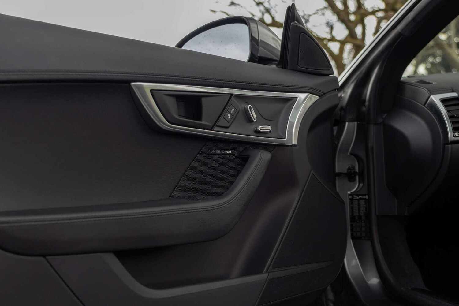 Used Jaguar F-Type 2018 for sale - 77836869: Photo 45