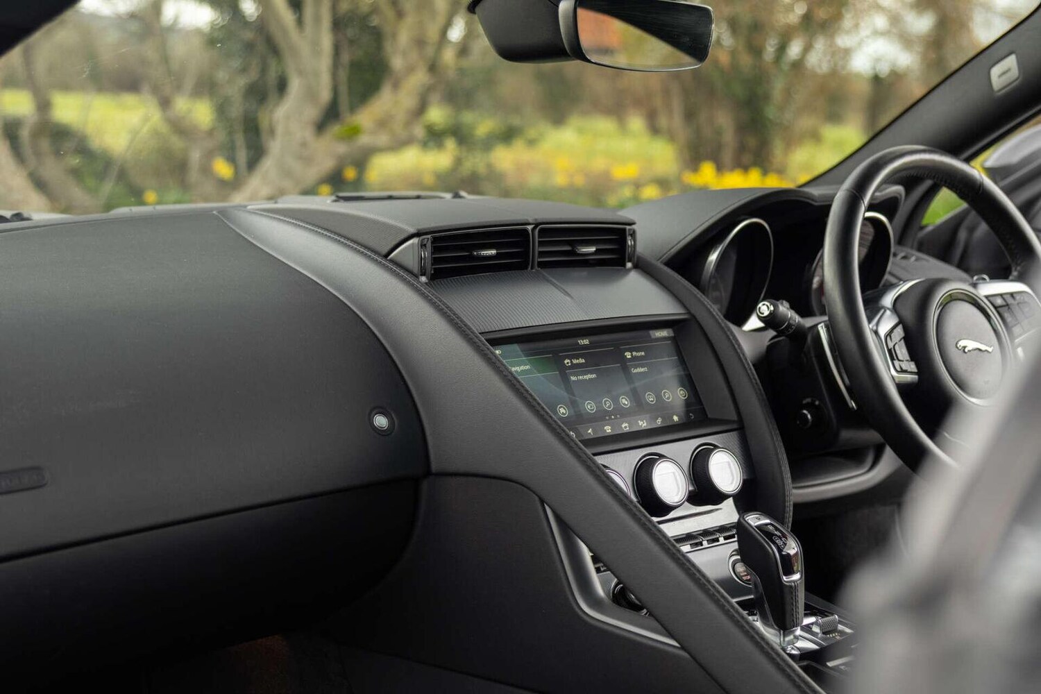 Used Jaguar F-Type 2018 for sale - 77836869: Photo 51