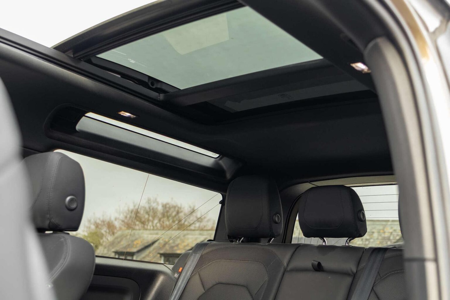 Used Land Rover Defender 2022 for sale - 77781663: Photo 10