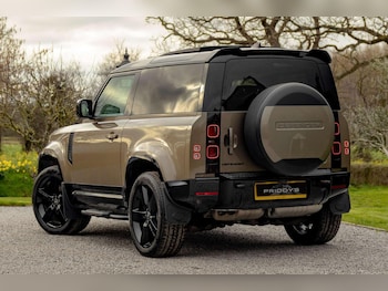 Used Land Rover Defender 90 2022 for sale - 77781663: Photo