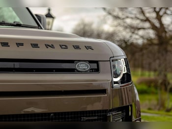 Used Land Rover Defender 90 2022 for sale - 77781663: Photo