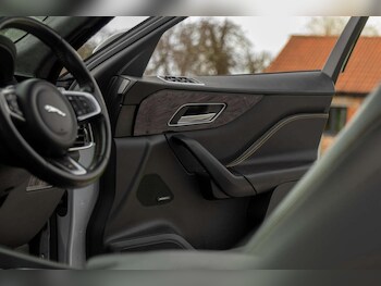 Used Jaguar F-Pace 2020 for sale - 77781654: Photo