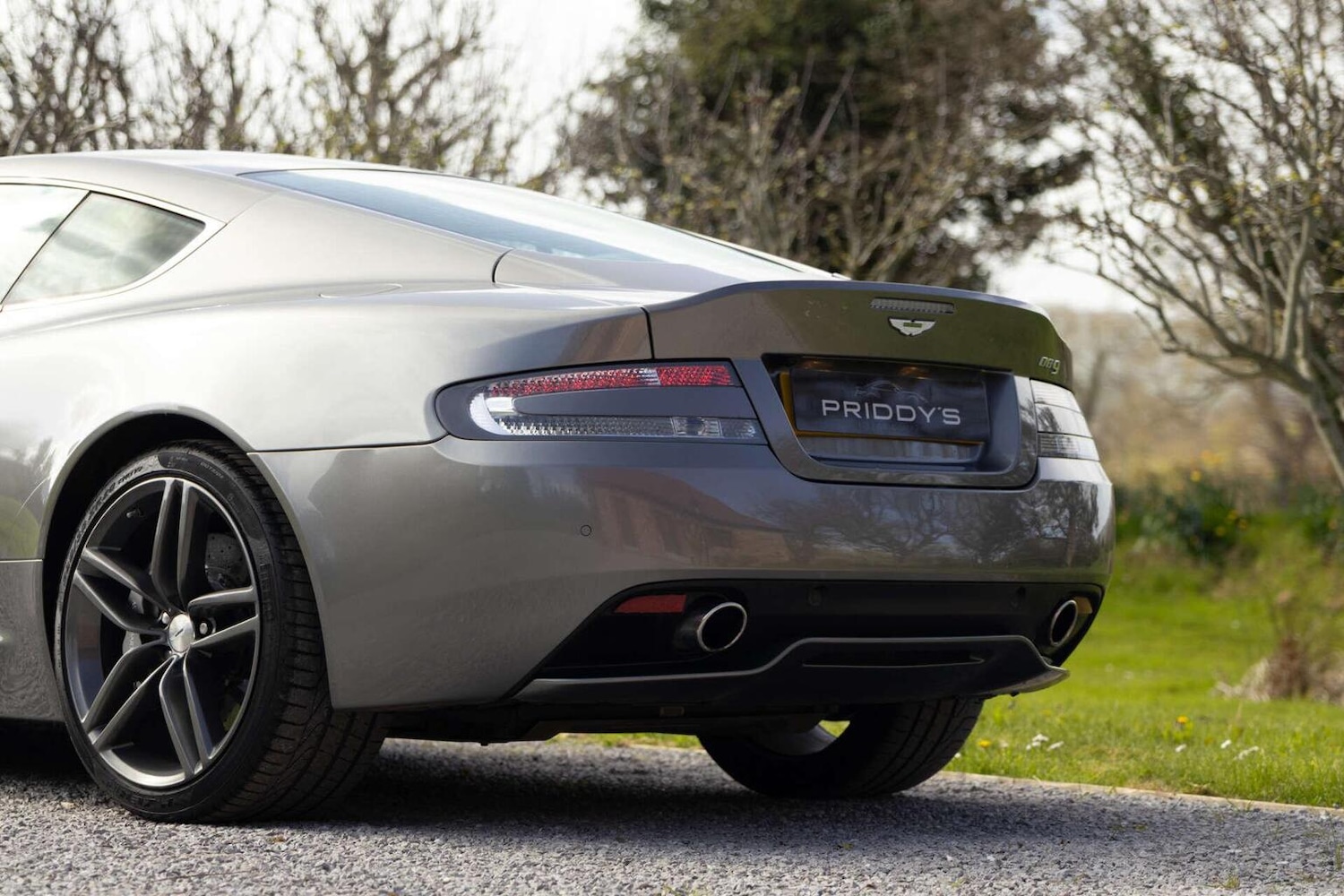 Used Aston Martin DB9 2015 for sale - 78112091: Photo 45